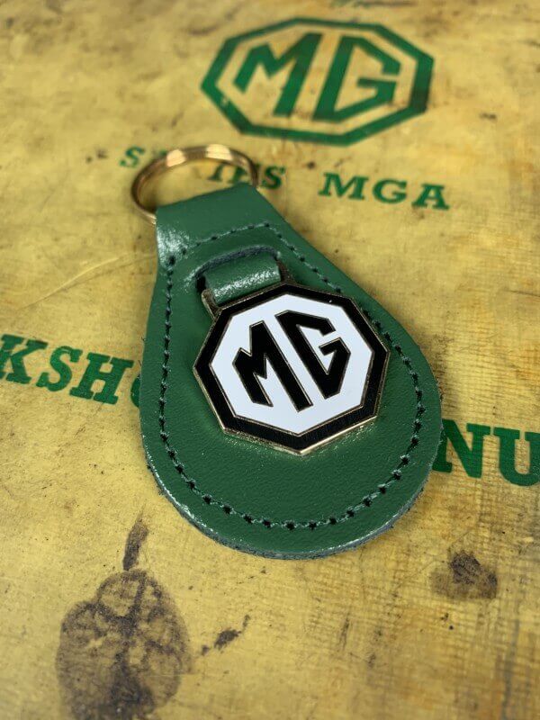 Porte clé MG en cuir Vert Ovale
