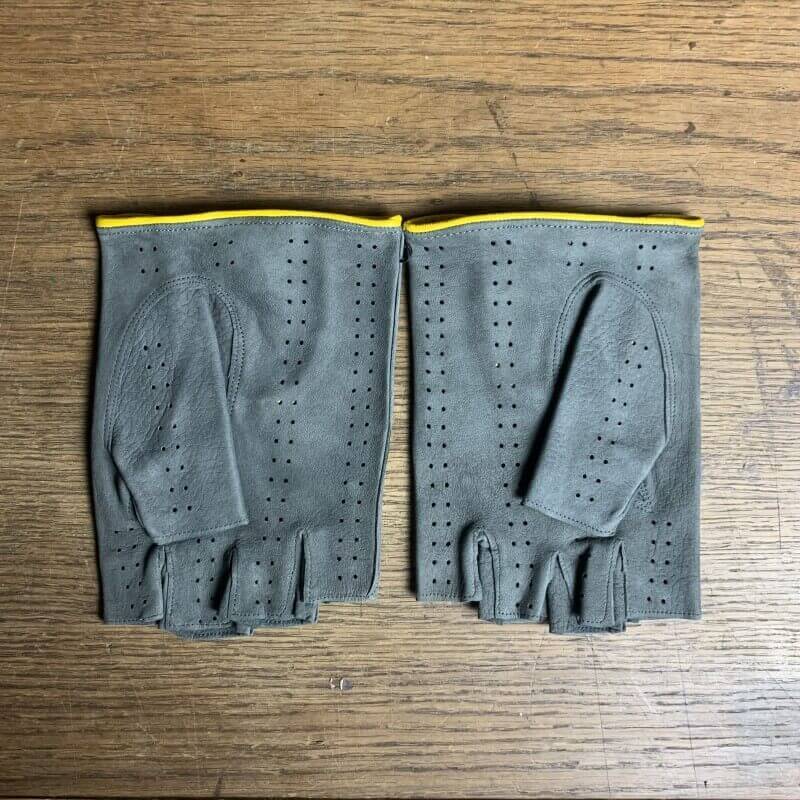 Two-tone Grey/Yellow Driving Mittens
