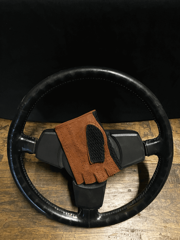 Two-tone black brown crochet driving gloves